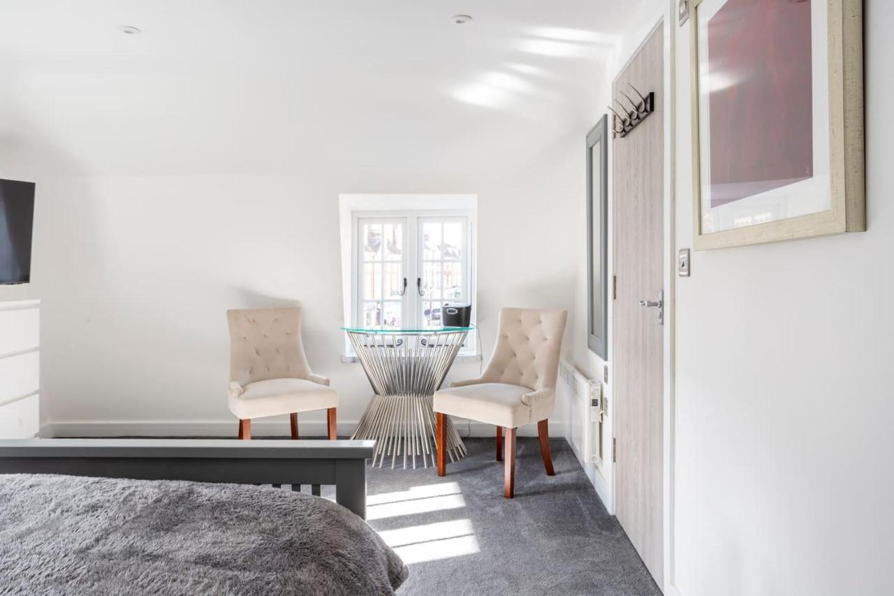 The Secret, Stylish & Spacious En Suite In Blandford Forum, Dorset Bagian luar foto